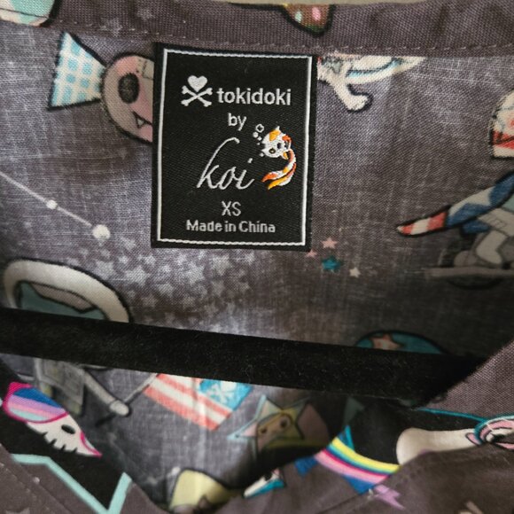 tokidoki by Koi Space Rocket Scrub Top XS - Picture 2 of 4